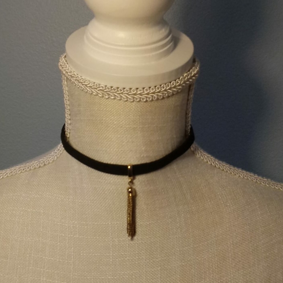 Bundle of five chokers - Picture 9 of 10